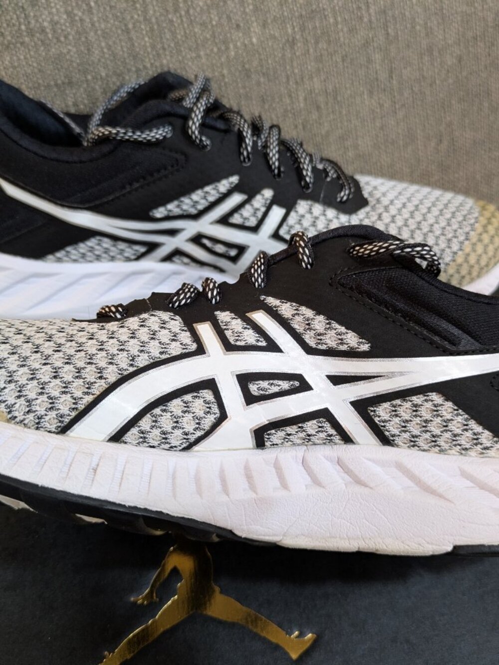 Asics Fuzex Lyte 2 Running Shoes Women Size 6 Sneakers T769N Black Gray Athletic - Picture 5 of 7